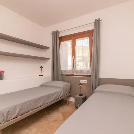 Apartamento Trilocale - Via Conchiglia 2 Olbia